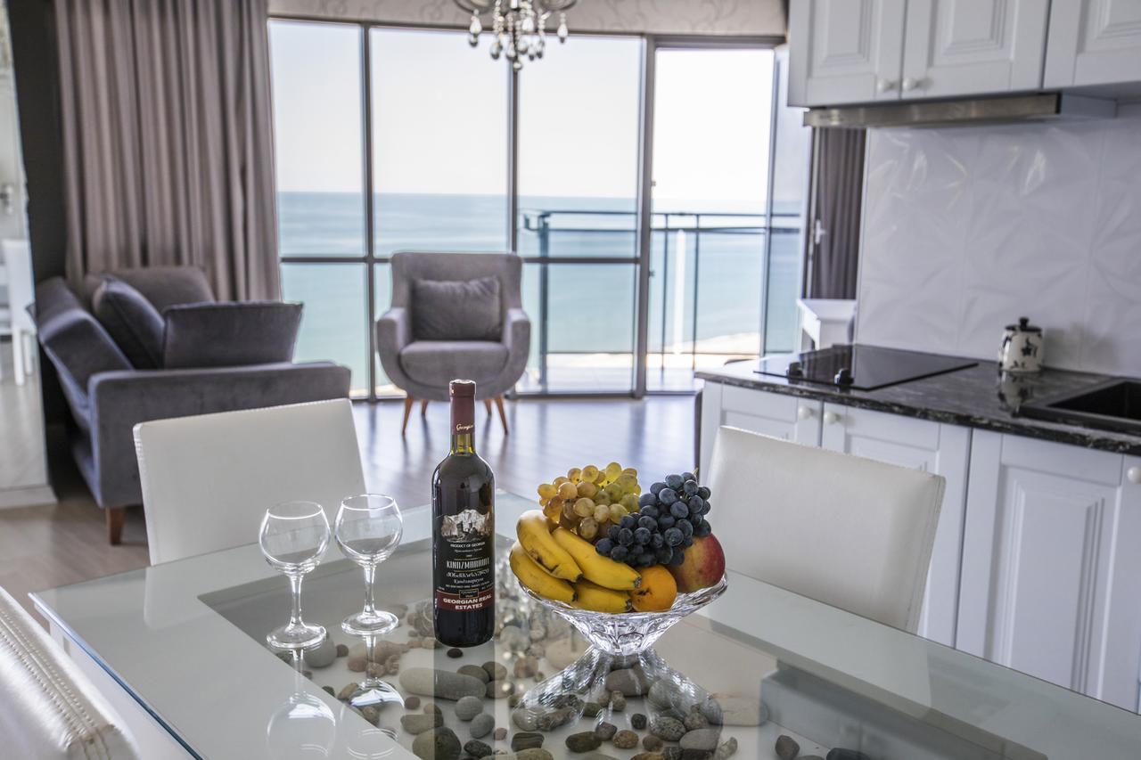 Tina'S Apartments With Panoramic Sea View Batoemi Buitenkant foto